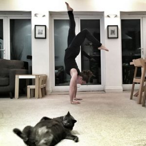 aprendiendo yoga