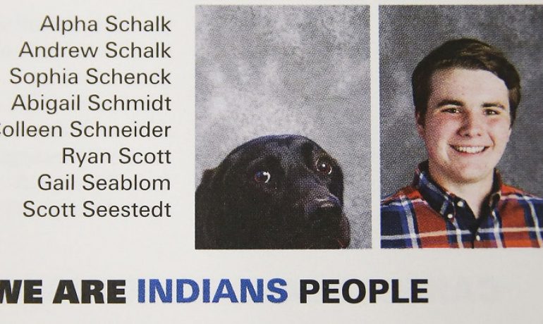 Alpha, el perro que aparece en el anuario del colegio
