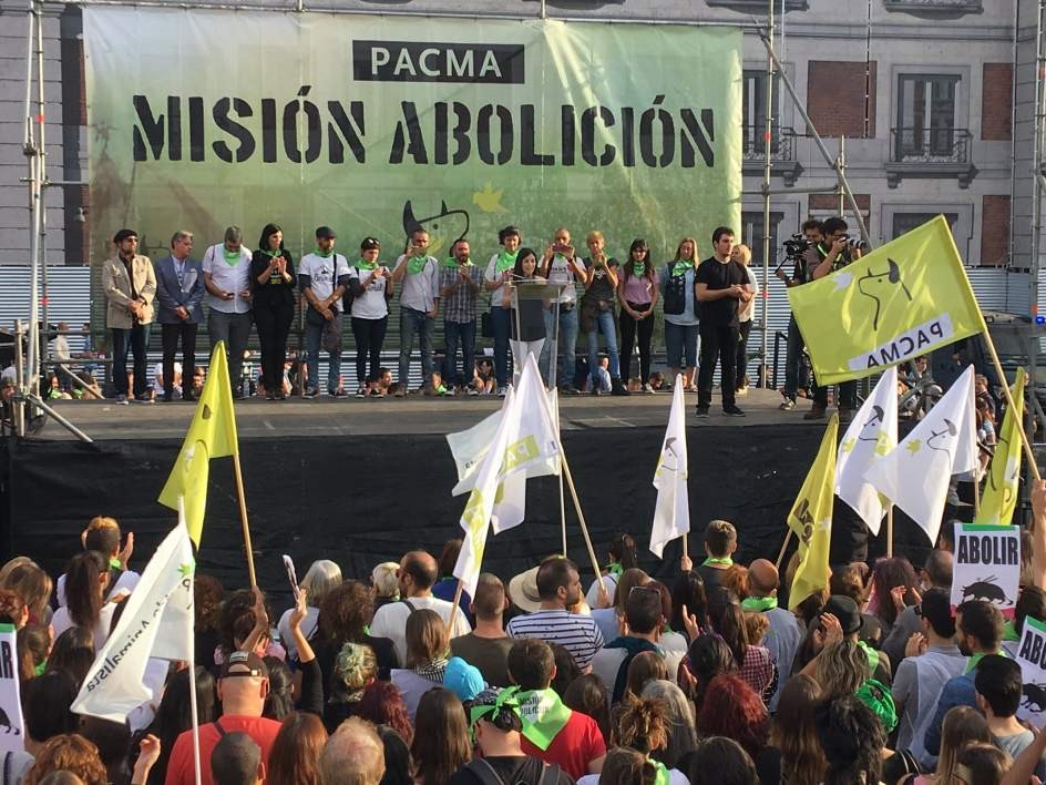 Multitudinaria manifestación contra la tauromaquia en Madrid