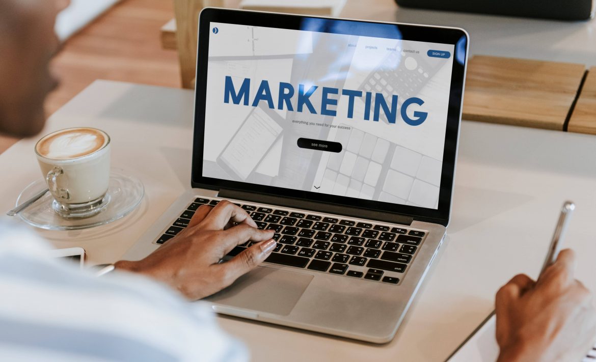 SEO o redes sociales en cuál debes centrar tus estrategias veterinarias